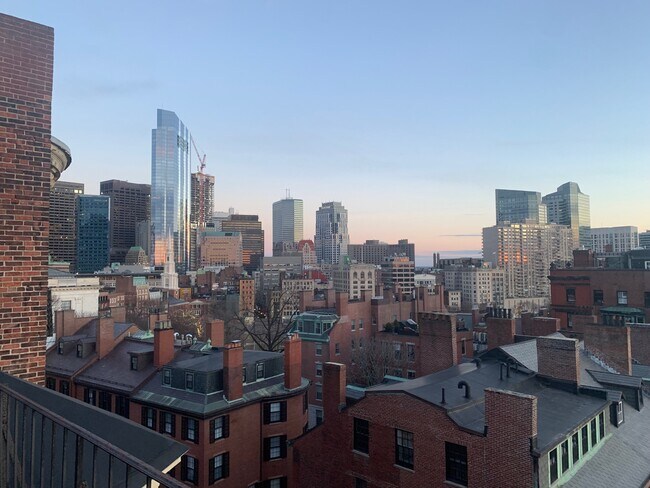 Building Photo - 26 Mount Vernon St