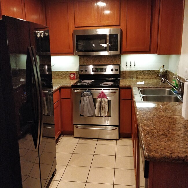 Foto del edificio - 505 San Pasqual Valley Rd