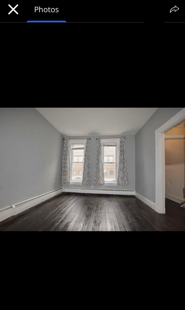 Building Photo - 108 S 4th St