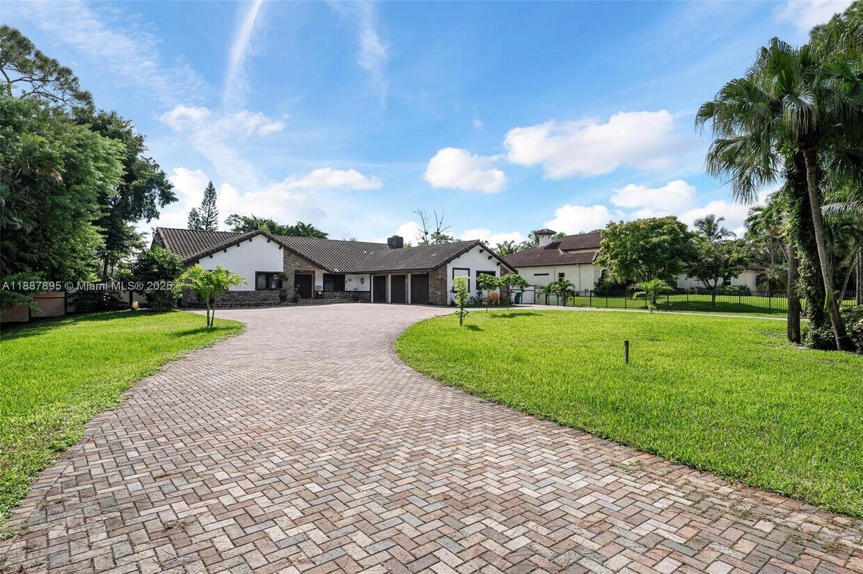 Foto principal - 6252 NW 65th Terrace