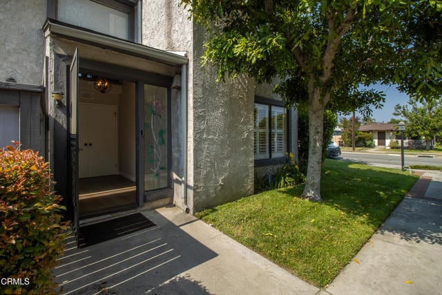 Building Photo - 619 Monterey Ave