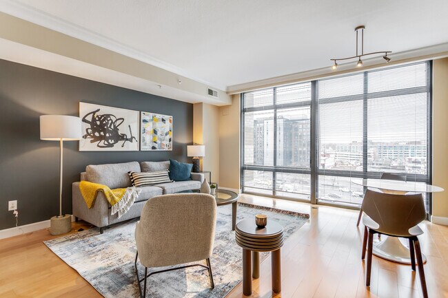 Foto del edificio - 1160 First St NE