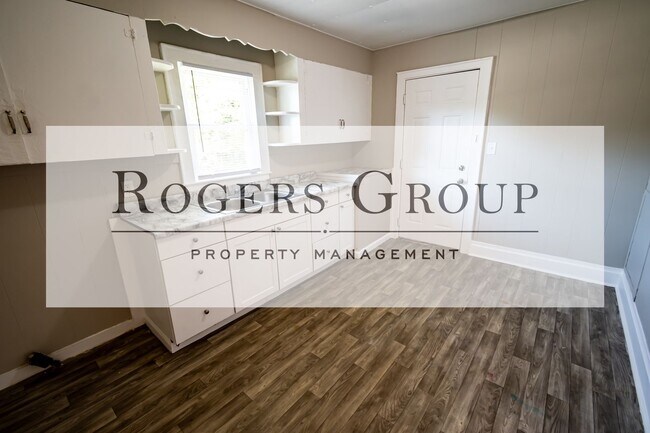 Foto del edificio - #391*** - 118-126 Clark St. Duplex