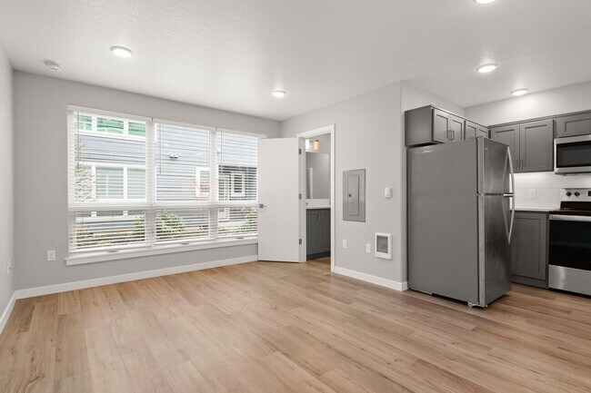 Foto del edificio - 8537-8537 N Saint Louis Ave