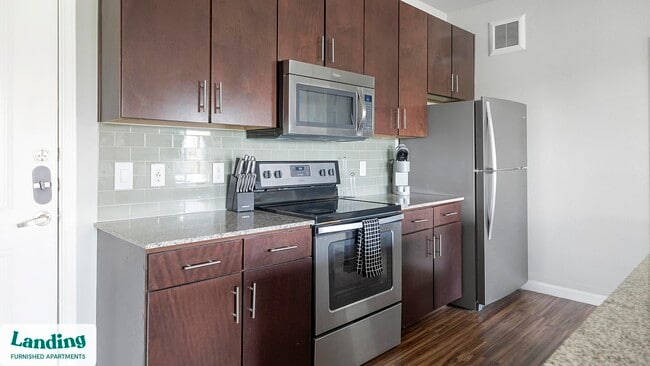 Building Photo - 715 W Slaughter Ln