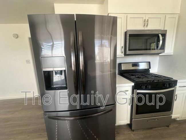 Foto del edificio - 1608 W Sunnyview Ave