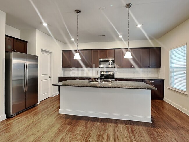Building Photo - 451 Pearson Cir
