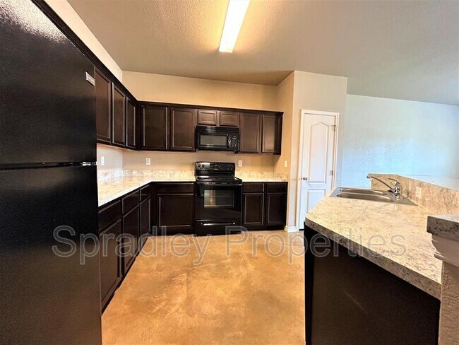 Building Photo - 4620 Teesh Dr
