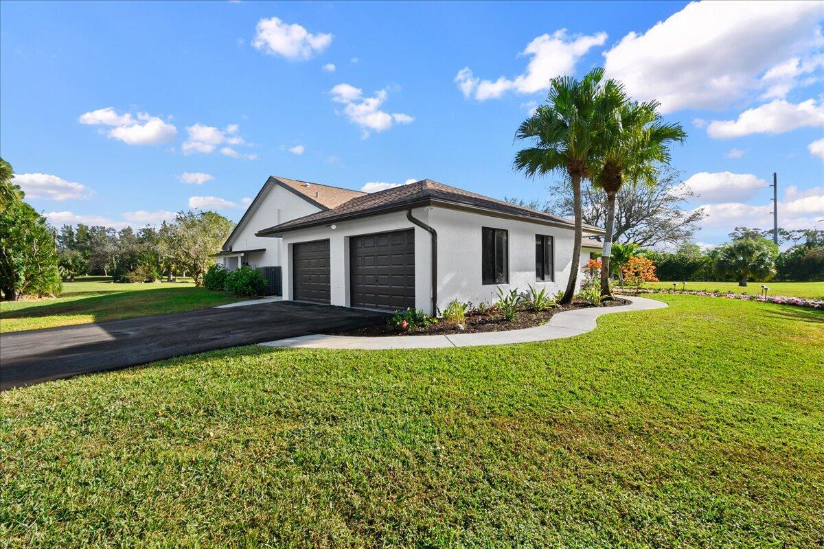 Primary Photo - 16748 Fox Trail Ln