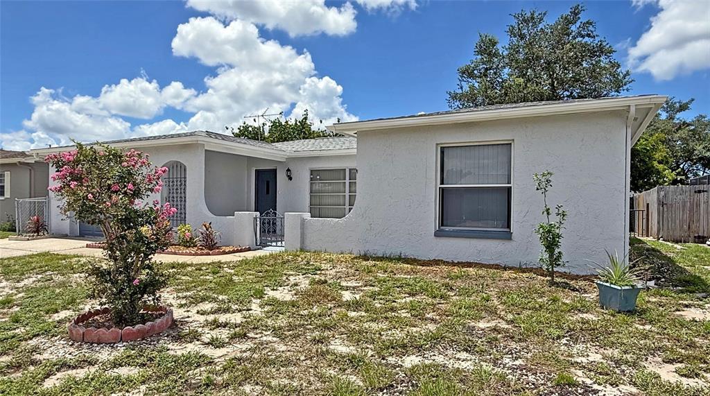 Foto principal - 9239 Dresden Ln