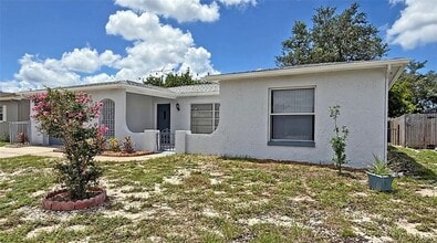Building Photo - 9239 Dresden Ln