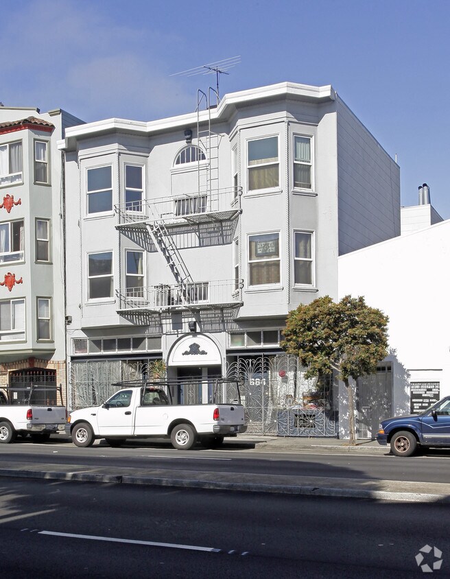 Primary Photo - 684-688 Guerrero St