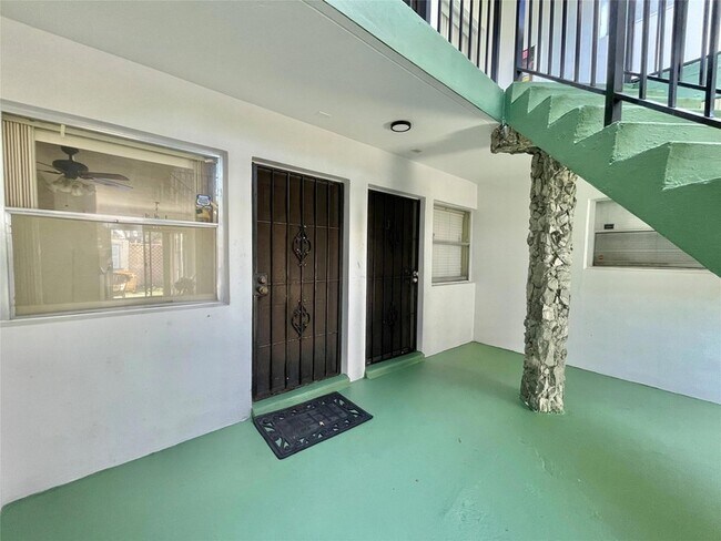 Foto del edificio - 320 SW 1st St