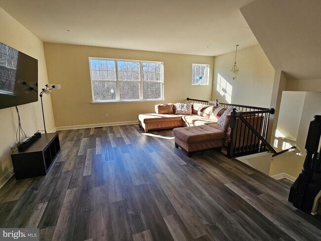 Foto del edificio - 712 Pin Oak Ct