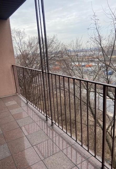 Foto del edificio - 6411 Liberty Ave