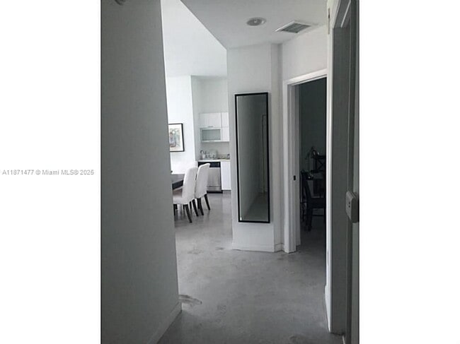 Foto del edificio - 234 NE 3rd St