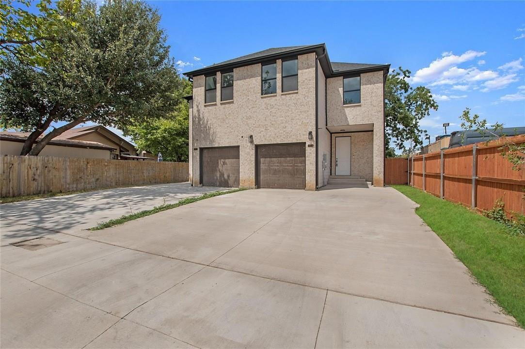 Newer duplex in Dallas - Newer duplex in Dallas