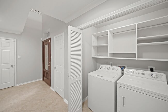 Foto del edificio - 1014 Rochow St