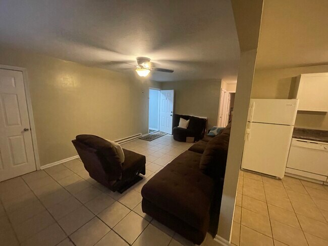 Foto del edificio - 863 Johnson Ave