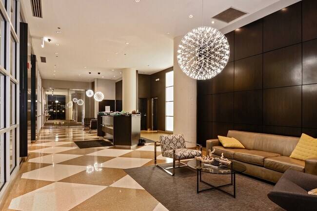 Foto del edificio - 900 N Kingsbury St