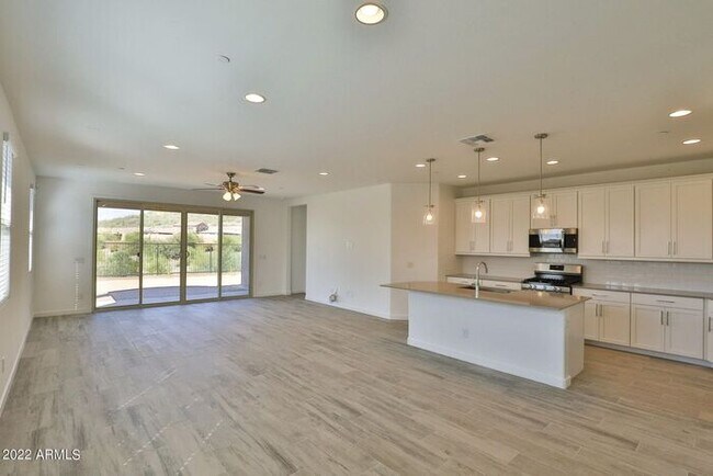 Foto del edificio - Beautiful 4 Bedroom 2 Bath Home in Mystic