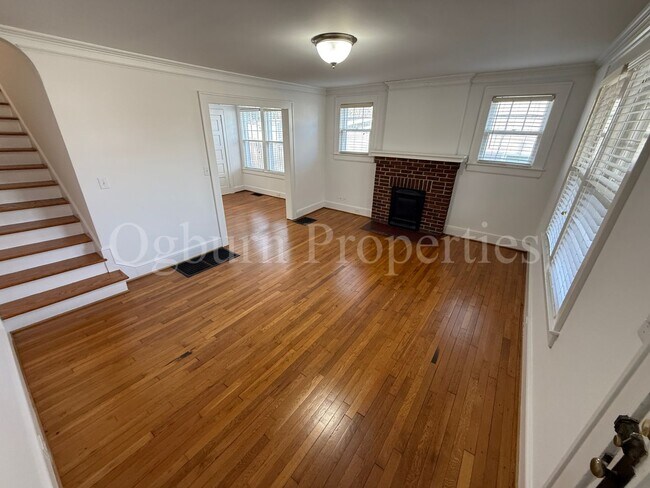 Building Photo - 359023- 854-856 MADISON AVENUE