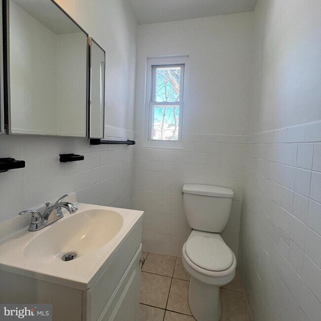 Foto del edificio - 7335 8th St NW