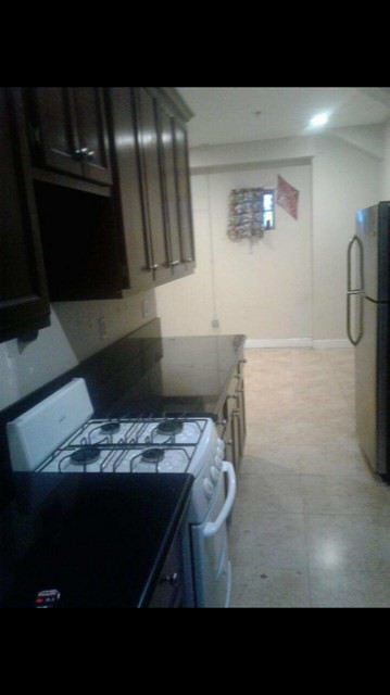 Foto principal - 2425 Hunter St