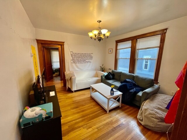 Foto del edificio - 821 Parker St