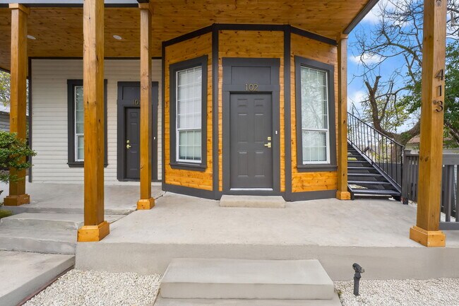 Building Photo - Nopal House