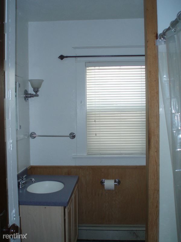 Building Photo - 316 W 22nd St