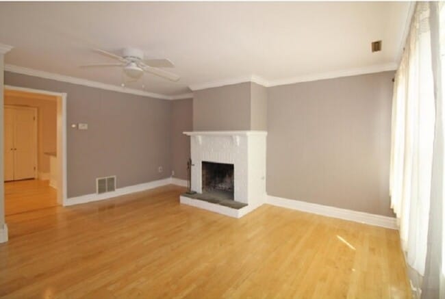 Building Photo - 109 N Franklin St