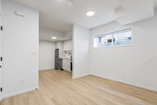 Building Photo - 11440-11487 87 St NW