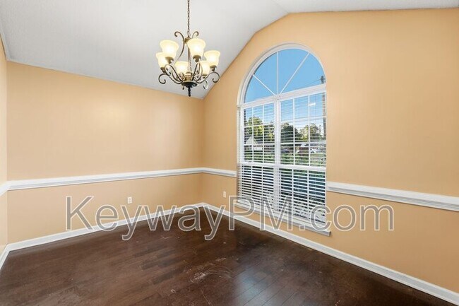 Foto del edificio - 3013 Heron Ct