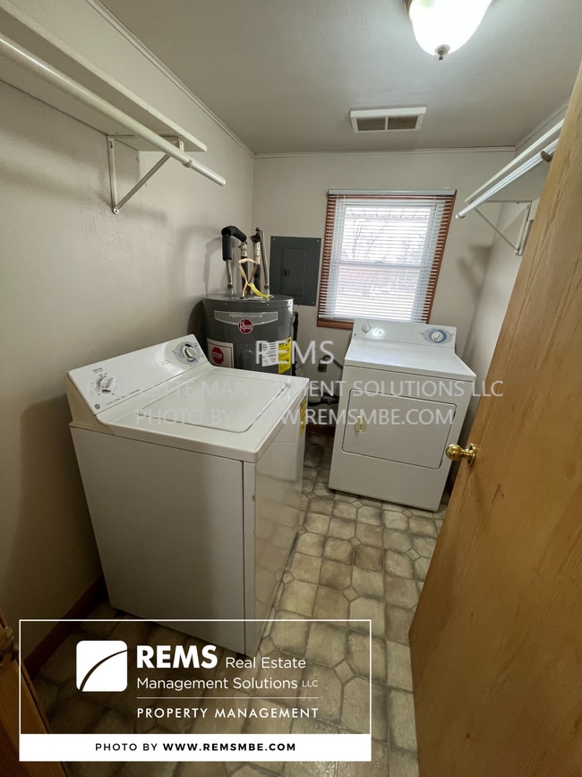 Foto del edificio - 151 W Adams St