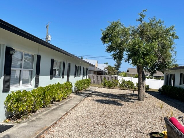 Foto del edificio - 623 92nd Ave N