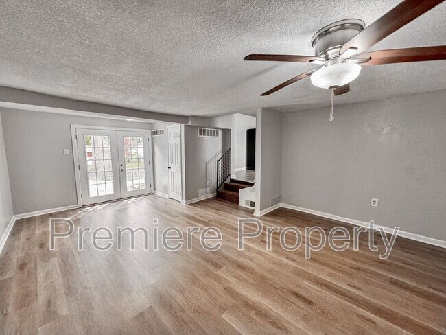 Foto del edificio - 11112 N Locust St