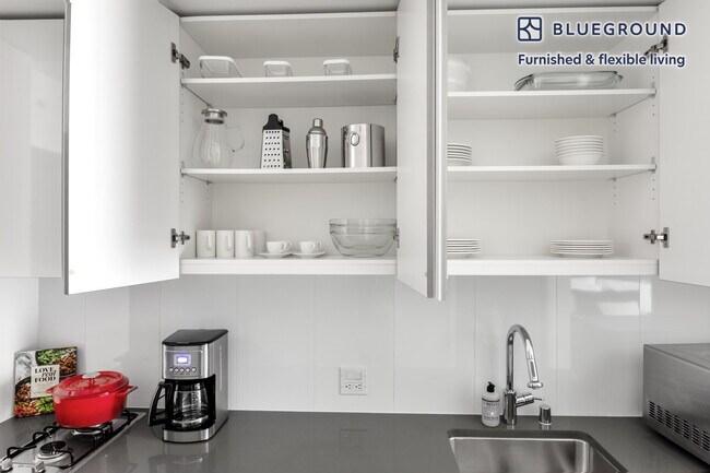 Foto del edificio - 8 10th St