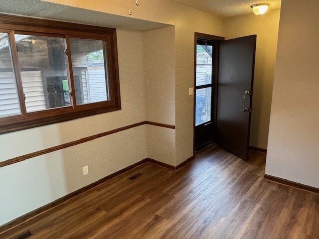 Building Photo - 2215 Southwood Pl