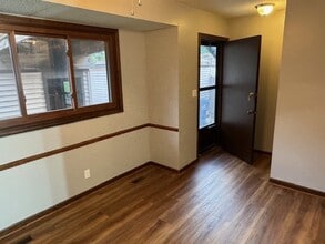 Building Photo - 2215 Southwood Pl