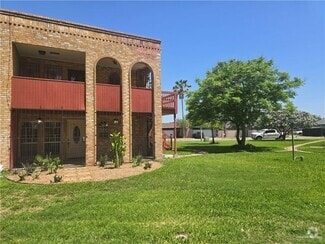 Building Photo - 1715 Highland Park Ave