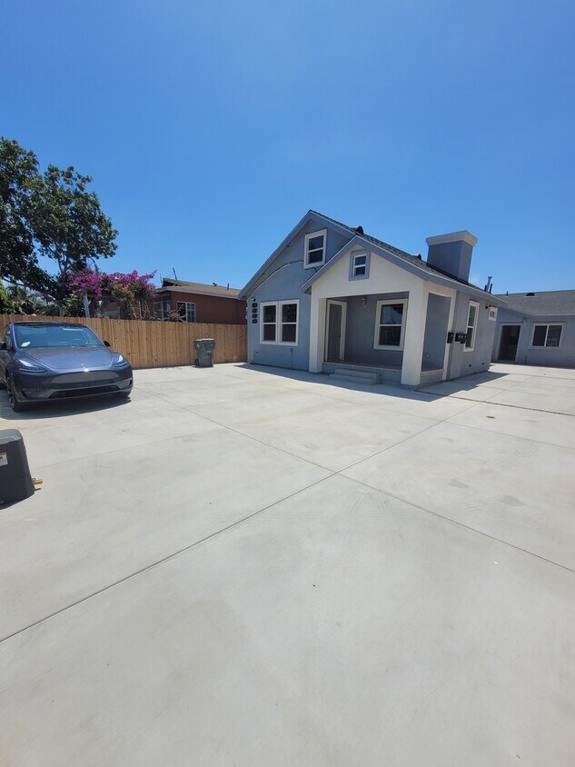 Primary Photo - 11017 Condon Ave