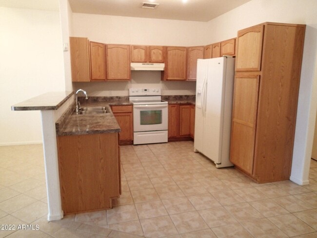 Building Photo - 4677 Rancho Mesa