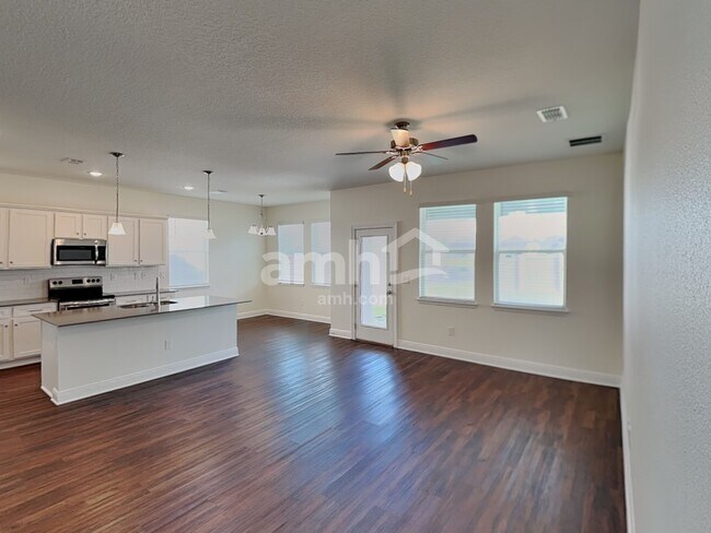 Foto del edificio - 2753 Ponds Trl