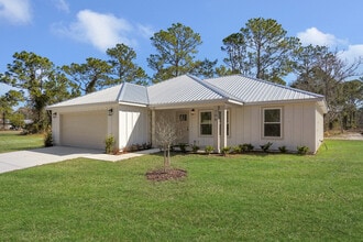 Building Photo - 706 S Brevard St