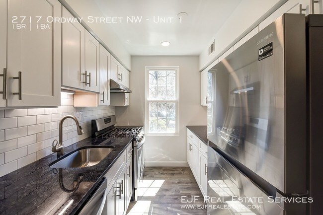 Building Photo - 2717 Ordway St NW