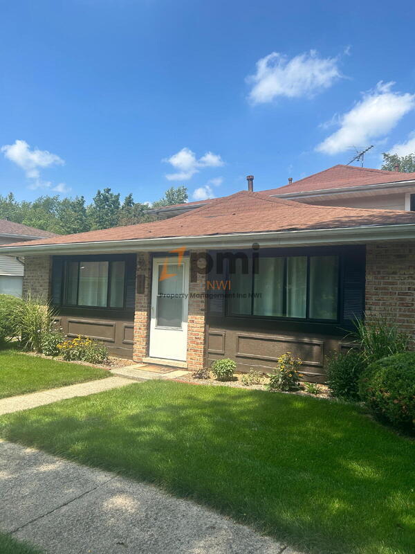 Building Photo - 6823 Pierce Dr