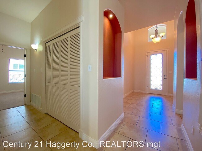 Building Photo - 4 br, 2 bath House - 5376 Jack Marcus