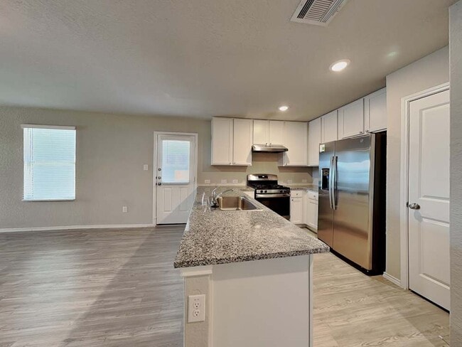 Building Photo - 10518 Varmus Dr