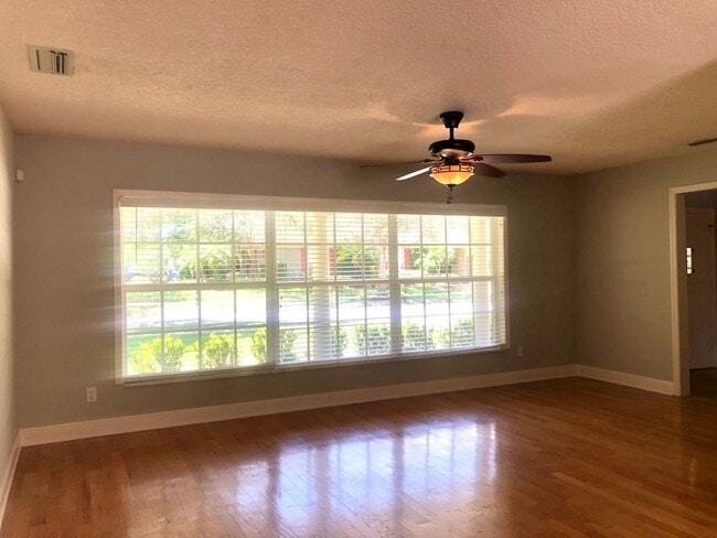 Building Photo - WINTER PARK POOL HOME WITH WINTER PARK SCHOOLS! (Orange County Winter Park Schools)